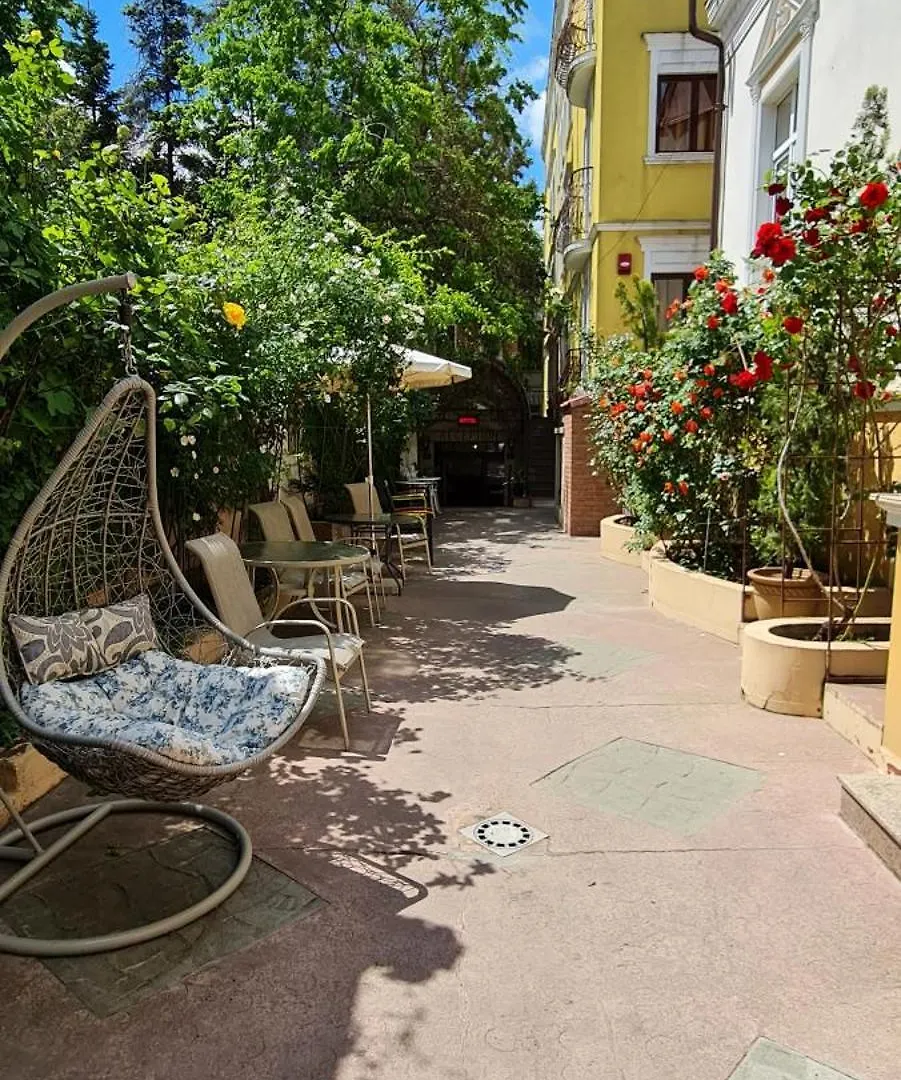 מלון בוקרשט Casa Michelangelo בית הארחה
